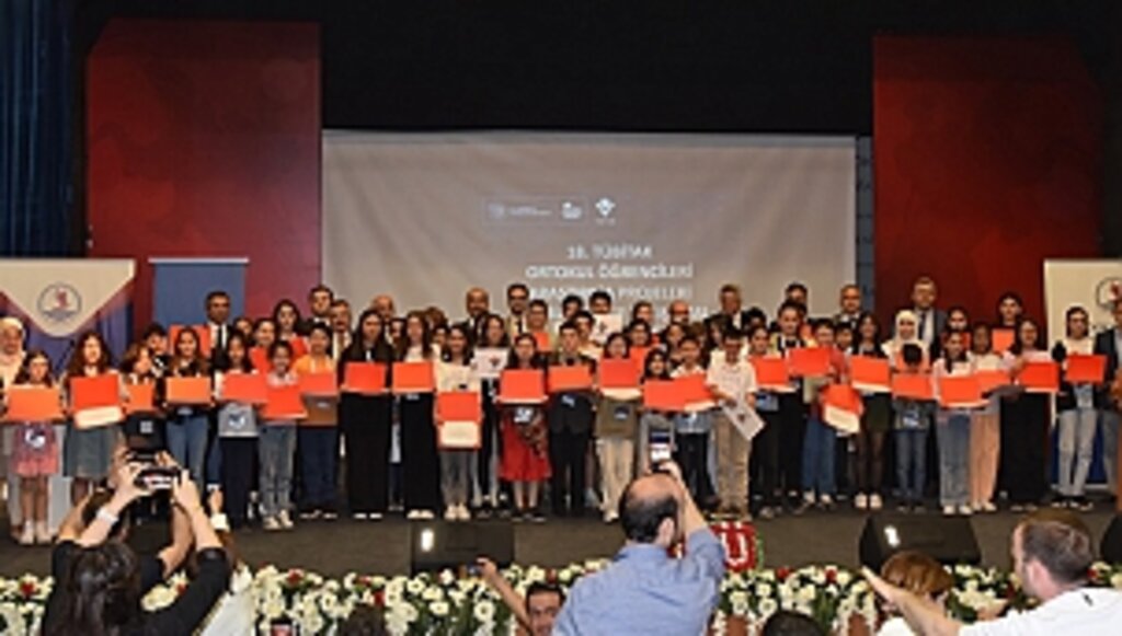 OMÜ'de Ortaokul Öğrencileri İçin Bölge Sergisi ve Ödül Töreni 