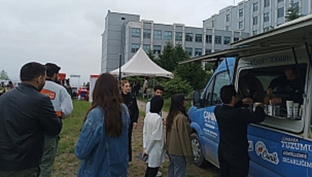 Canik Belediyesi'nden Öğrencilere Tam Destek