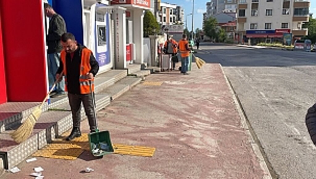 İlkadım'da Temizlikte Yaz Sezonu Seferberliği