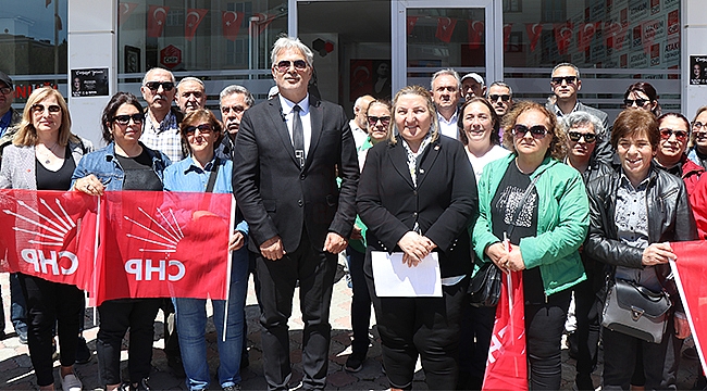 Kadın Cinayetlerine Karşı Ayaktayız