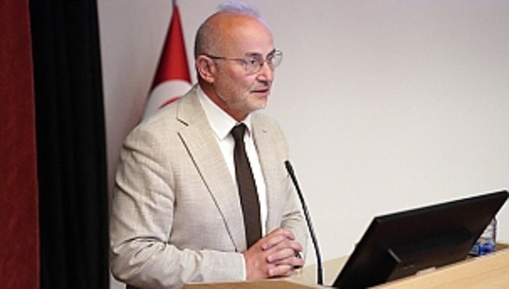 Rektör Ünal, 'Din ve Değer Olarak İslam' Konferansı'na Konuşmacı Olarak Katıldı