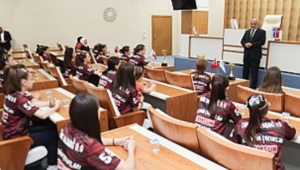 Spora ve Sporcuya Destek Oluyoruz