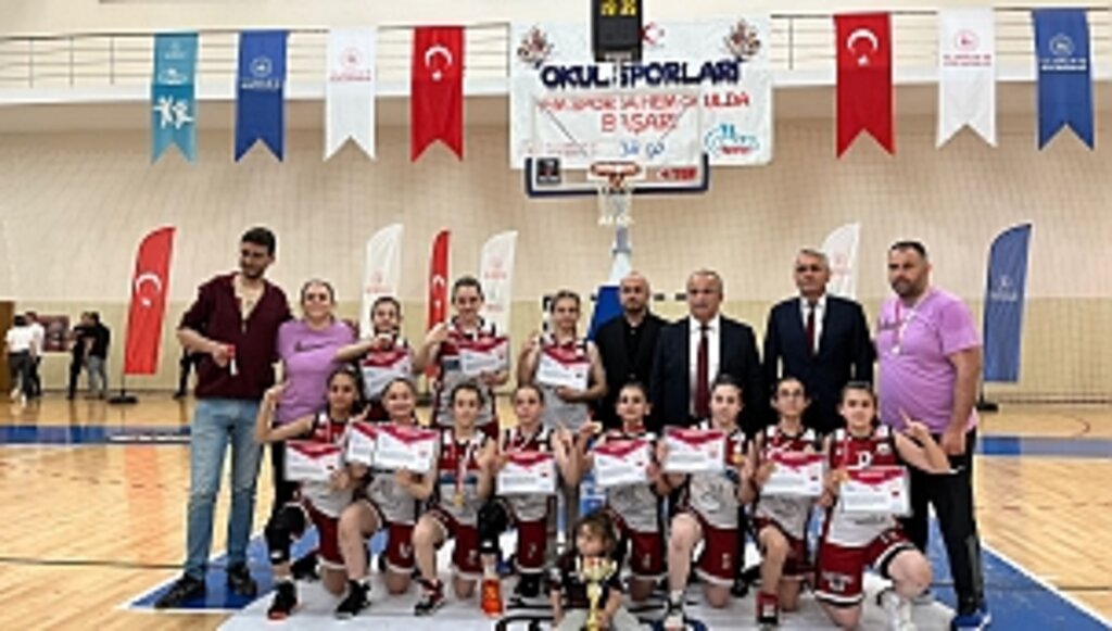 Canik, basketbolda Türkiye Şampiyonu oldu