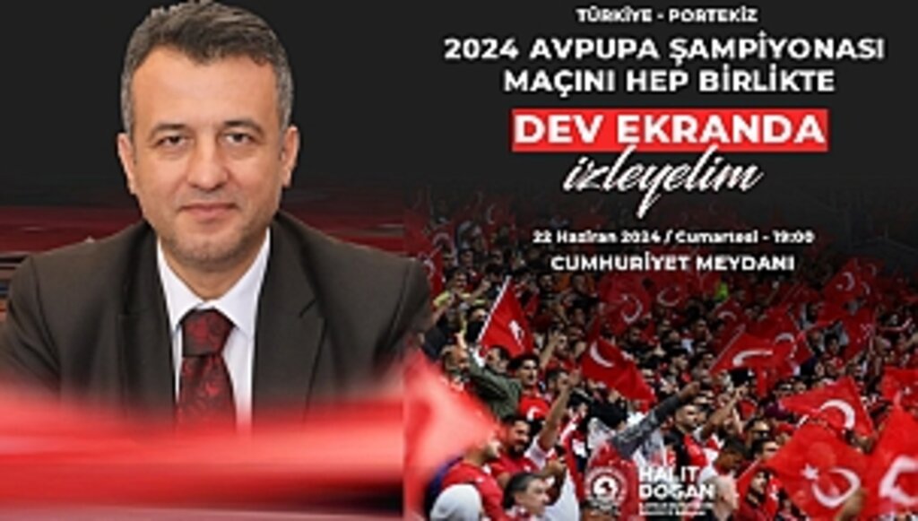 Milli Maç Cumhuriyet Meydanında Dev Ekranda