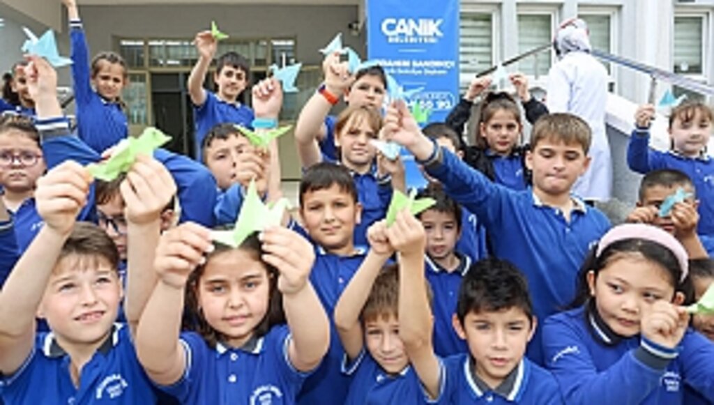 Turna Kuşları Özgür Filistin İçin Uçtu