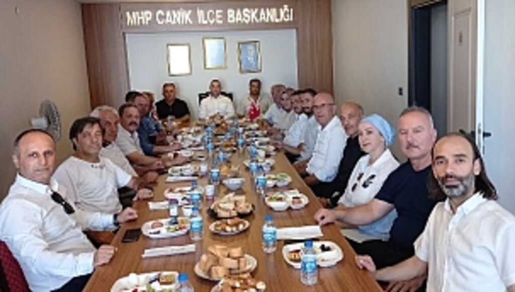 Başkan Baltacı Muhtarlarla Kahvaltıda Buluştu