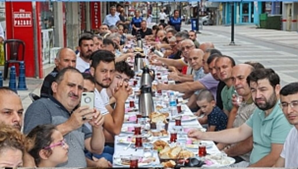 Başkanı Sandıkçı, Esnafların Talep ve Önerilerini Dinledi