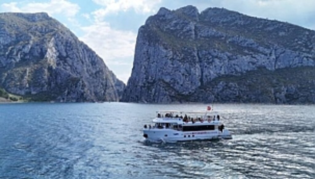 Bir Turizm Harikası "Şahinkaya Kanyonu"