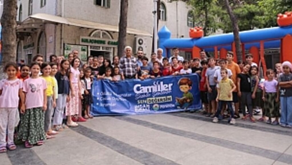 Camiler Çocukların Sesleriyle Şenlendi
