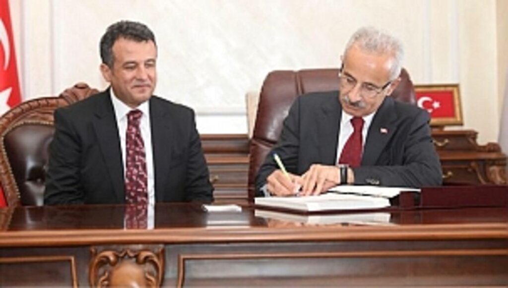 Başkan Doğan, Bakan Uraloğlu'nu Belediyede Ağırladı