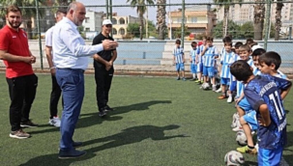 Canik Belediyesi Çocukları Sporla Buluşturuyor