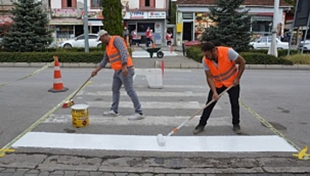 Havza'da Okul Önleri ve ilçe merkezindeki Yaya Geçitleri Boyandı