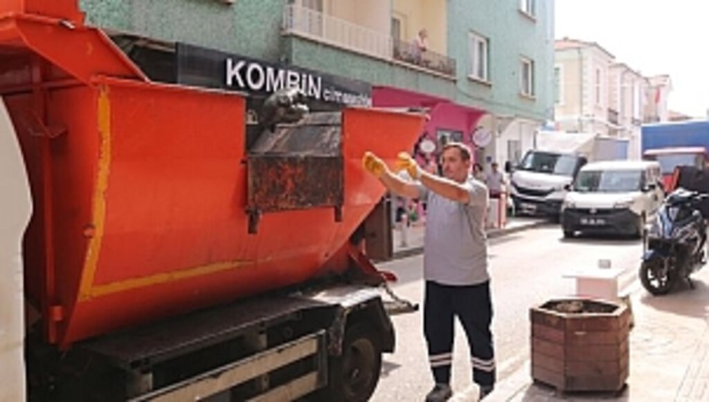 İlkadım'da Temizlik Ekipleri Sahada