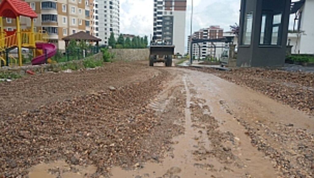 Sağanak Yağış Fatsa'da Etkili Oldu