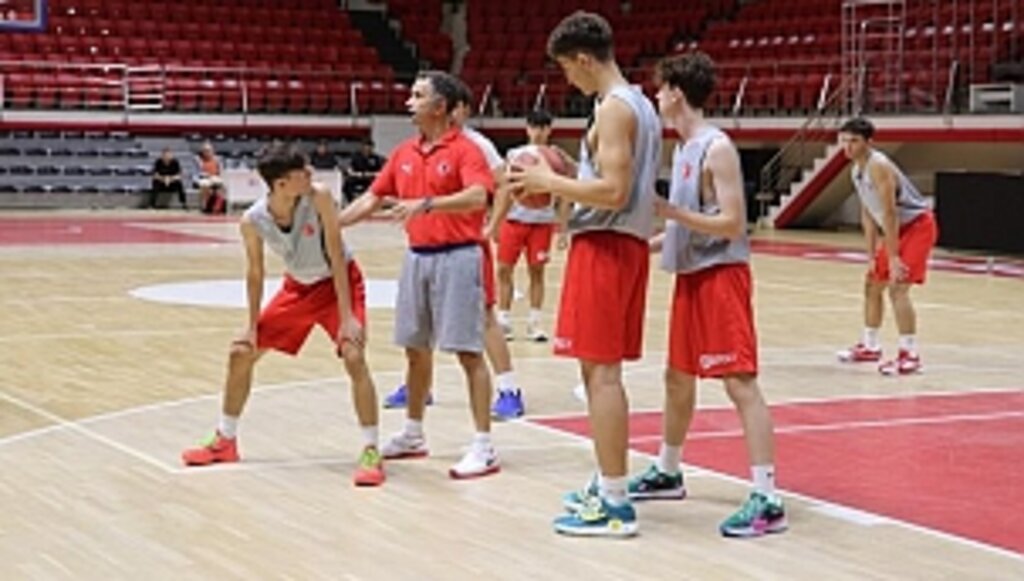 Samsun'da TBF, Bölgesel Antrenör Gelişim Semineri