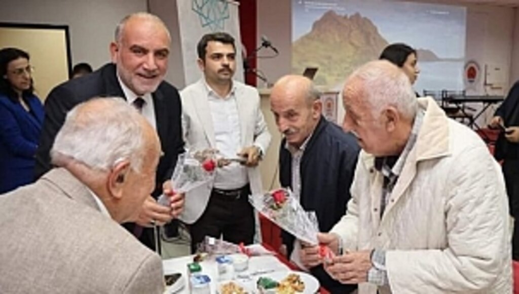 Başkan İbrahim Sandıkçı'ya Büyüklerden Dua