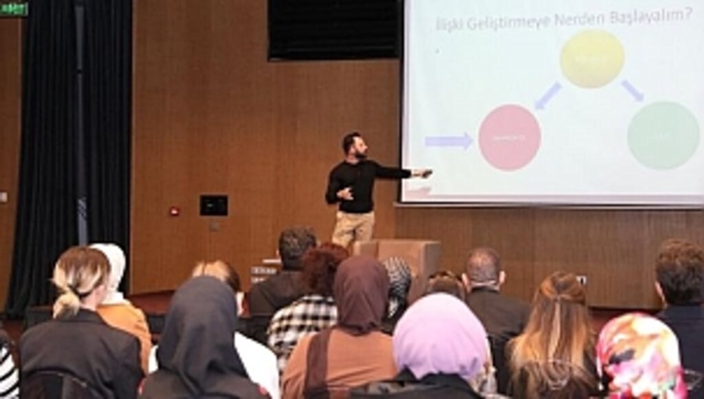 Büyükşehir'den Aile Eğitimi Semineri