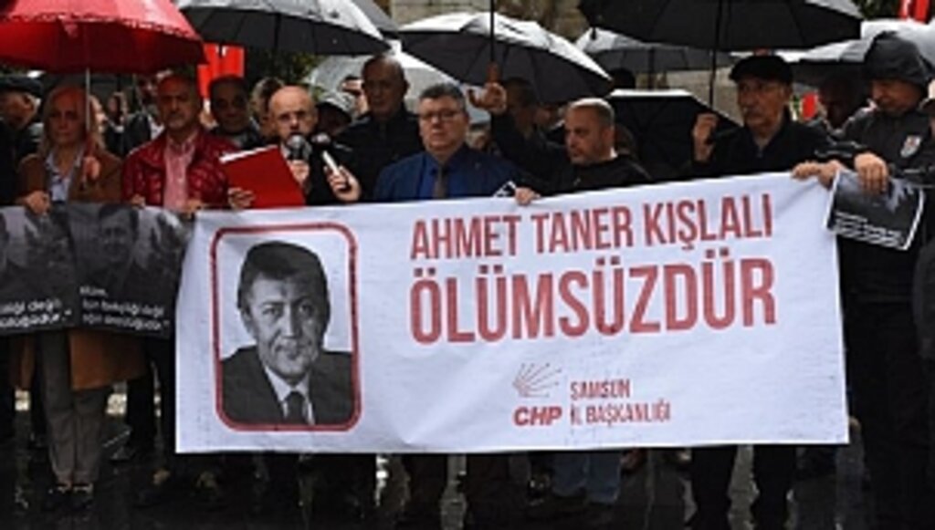 Samsun CHP Ahmet Taner Kışlalı'yı Andı