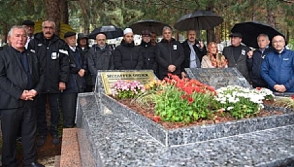 Muzaffer Önder Kabri Başında Anıldı