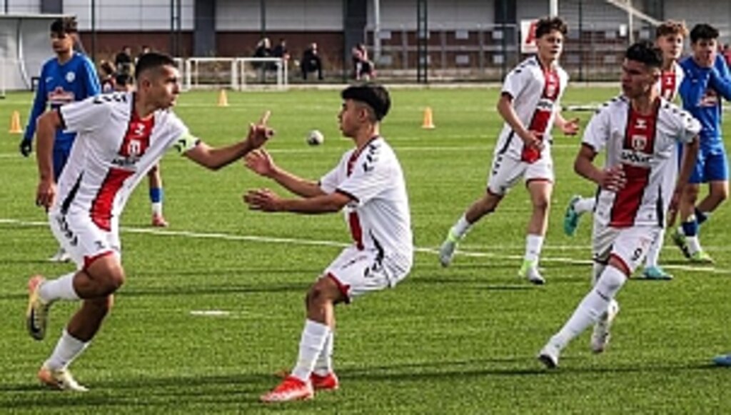 Reeder Samsunspor U15: 2 Çaykur Rizespor A.Ş U15: 2