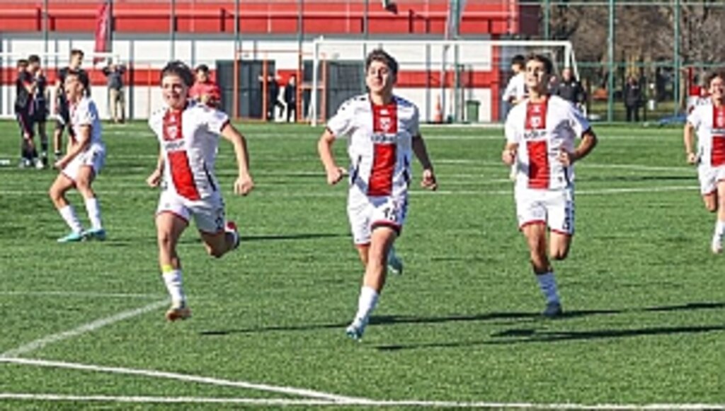 Final Maçlarında Heyecan Sürüyor