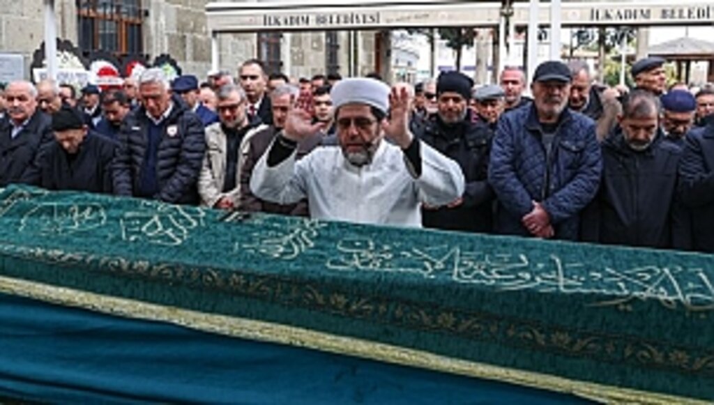 Samsunspor'un Eski Futbolcularından Aydın Yazıcı Son Yolculuğuna Uğurlandı