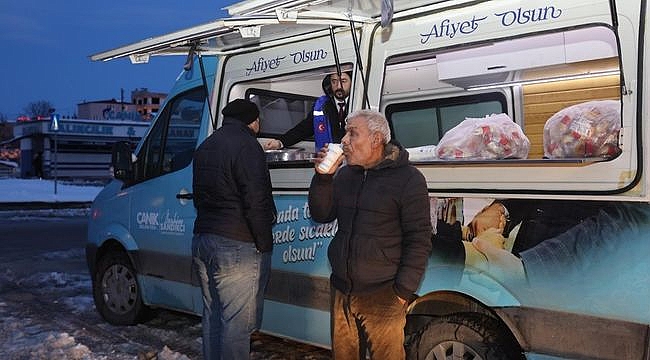 Canik'te Bir Yanda İkram Bir Yanda Çalışma