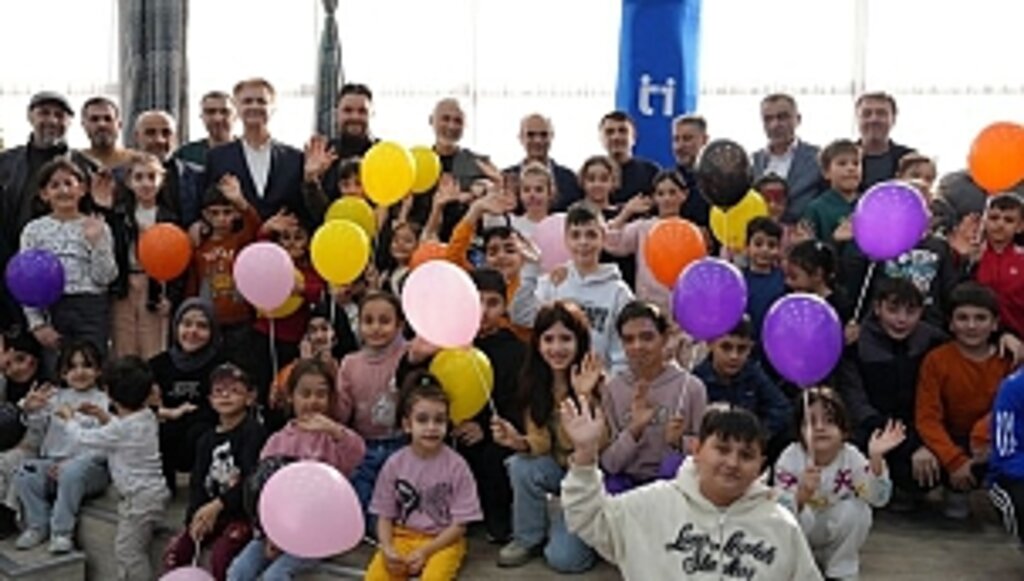 Yetim Aileleri Çocuk Şenliği'nde Buluştu