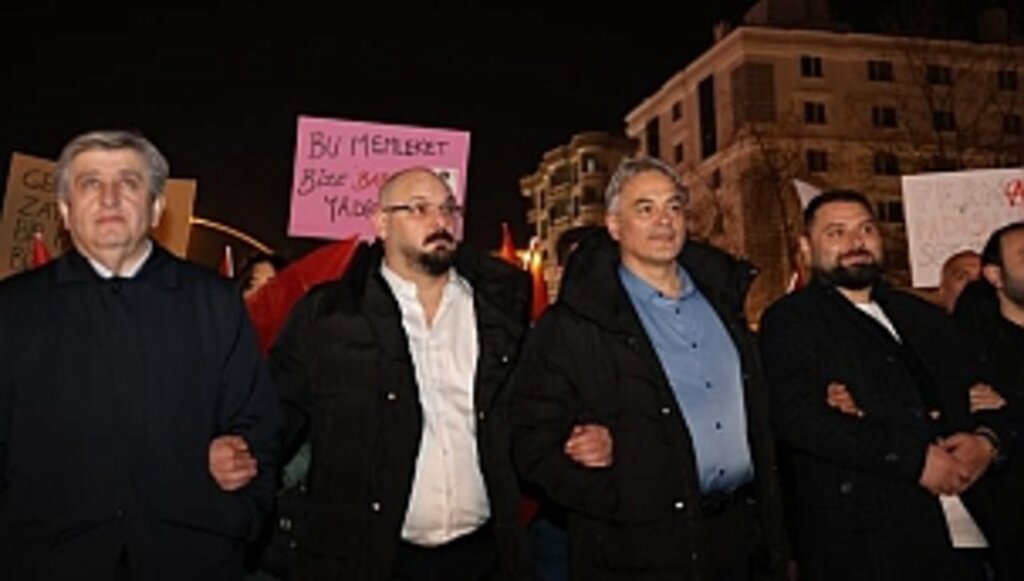 Atakum'da Demokrasi Nöbeti Devam Ediyor