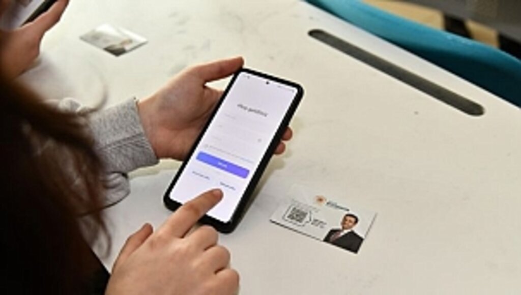 Büyükşehir Üniversite Yolunda Gençlerin Yanında