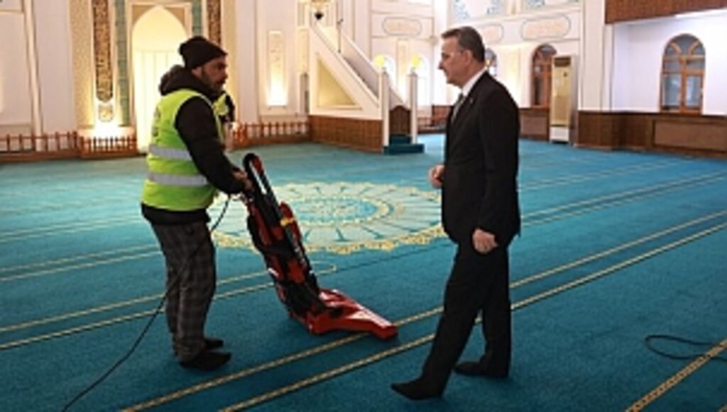 İlkadım'ın Camileri Ramazan'da da Titizlikle Temizleniyor