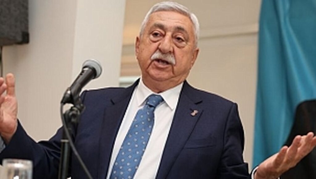 Kadınlar Toplumun Temel Direğidir