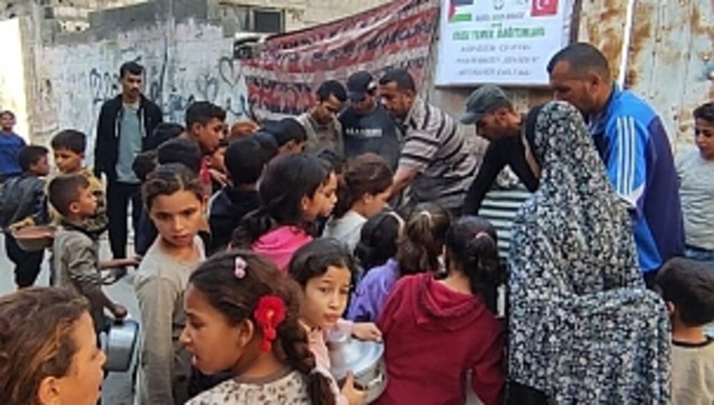 Ramazan'da Dünyanın Dört Bir Yanında Umut Oldular