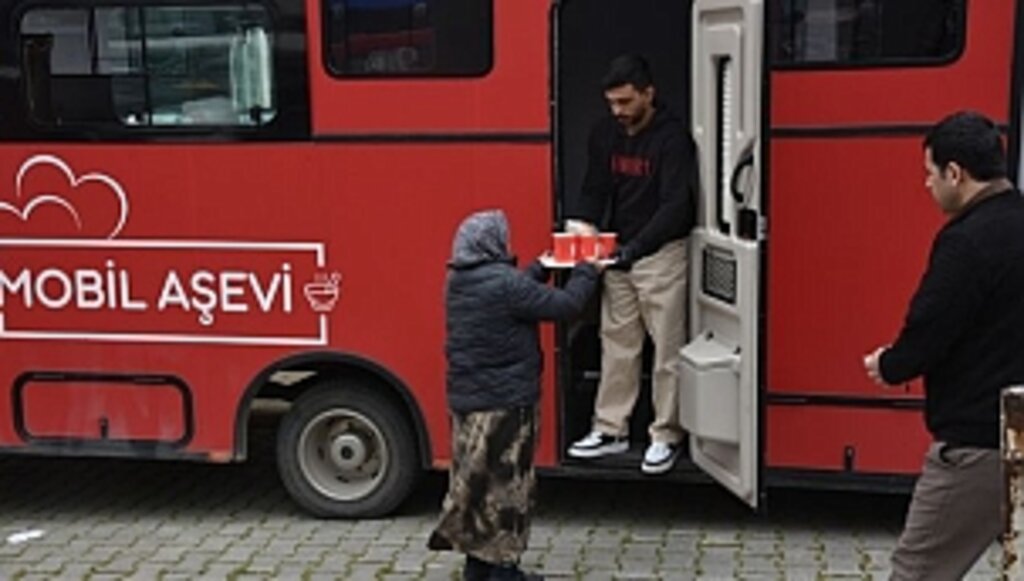 Atakum Belediyesi Mobil Aşevi'ne Yoğun İlgi