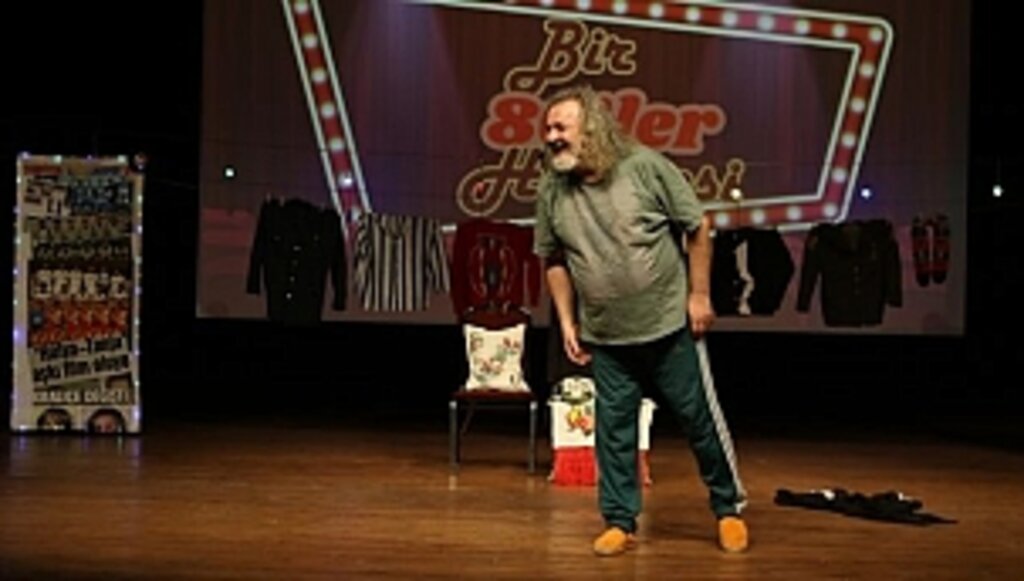 Mandıra Filozofu'ndan Ata Sahne'de Unutulmaz 80'ler Hikayesi