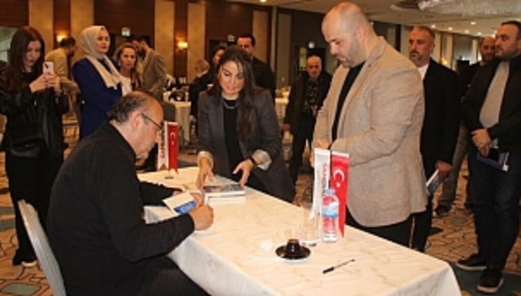 Şair, Yazar ve Müzeci Sunay Akın SAMGİAD'ın Konuğu 