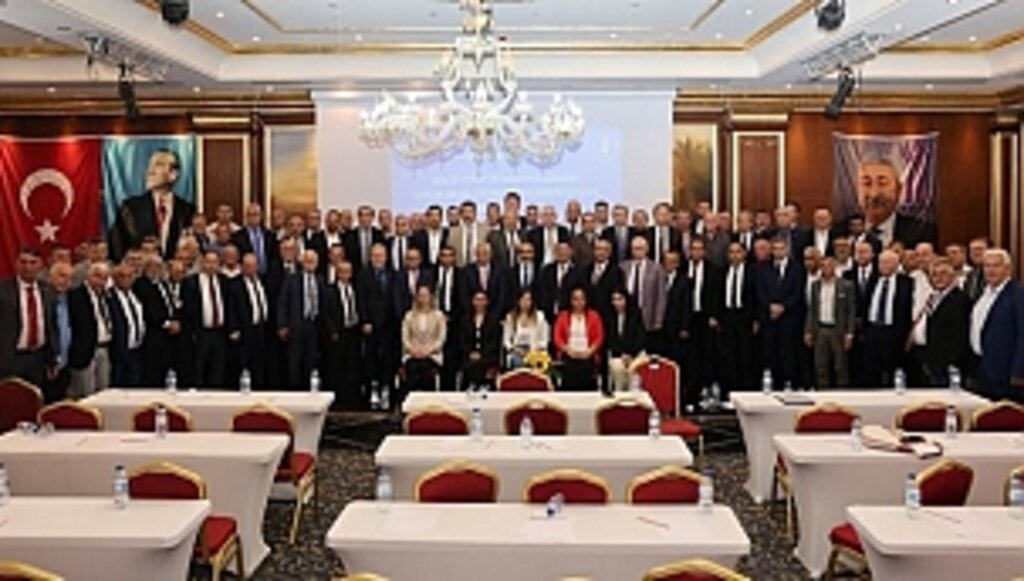 Esnafın Sorunları İzmir'de Masaya Yatırıldı