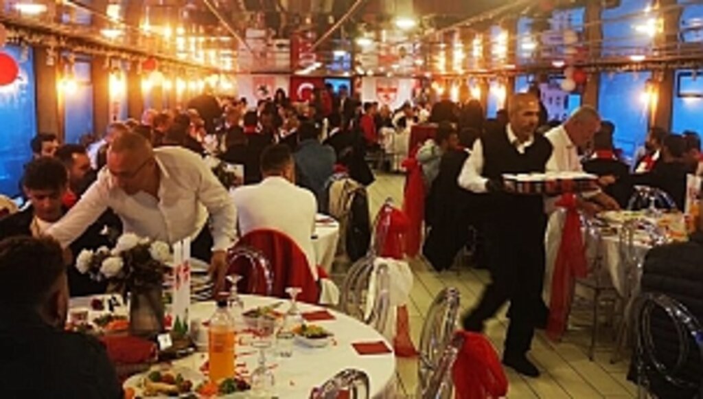 İstanbul'da Samsunspor Rüzgârı Esti