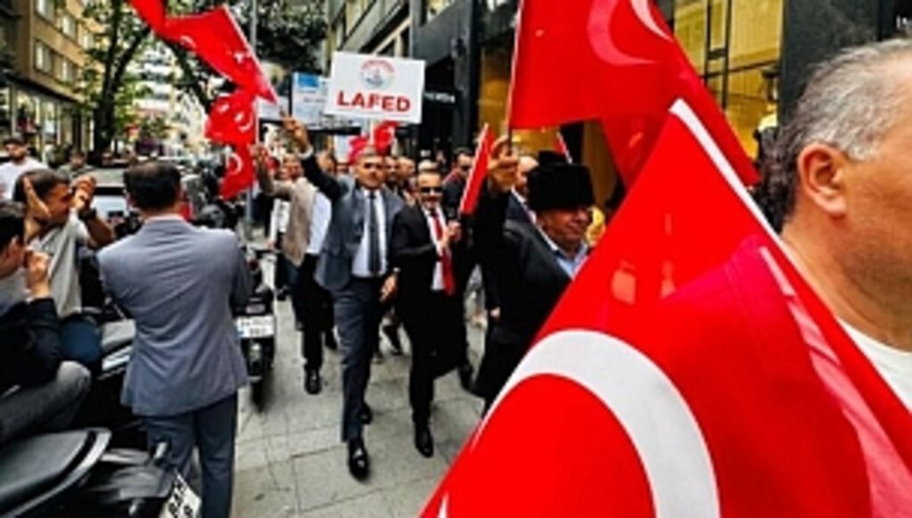 Kurtuluş Meşalesinin 106. Yılı İstanbul'da Coşkuyla Kutlandı