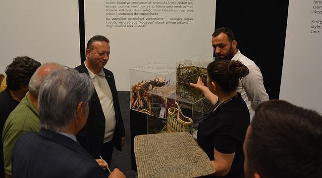Başkan Kocabaş, Bafra Zembili Sergisi'ni Gezdi