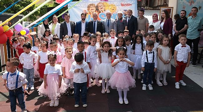 Gözlerindeki Mutluluğu Görüyoruz