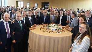Samsun AK Parti'de Bayramlaşma Coşkusu