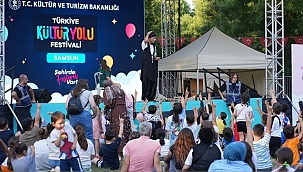 Samsun Kültür Yolu Festivali'nde Kültür Sanat Şöleni Yaşanıyor