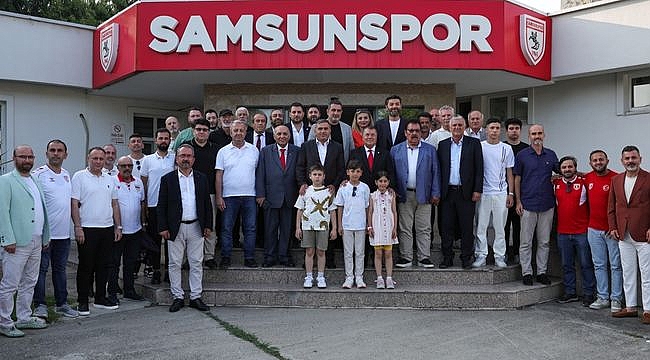 Samsunspor'da Geleneksel Bayramlaşma Nuri Asan tesislerinde Gerçekleşti