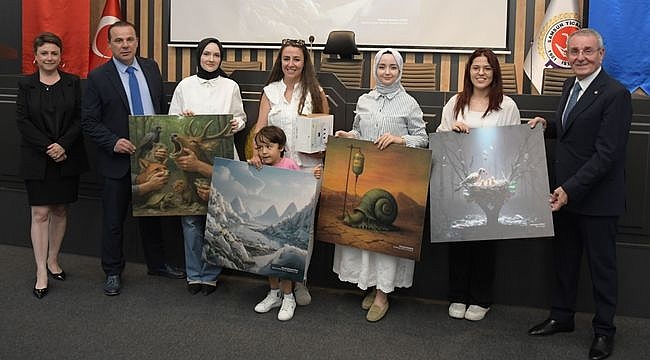"Yeni Bir Perspektif: Görünenin Ötesi" Yarışmasının Kazananları Ödüllerini Aldı
