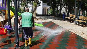 Canik'te Parklar Bakımlı ve Tertemiz