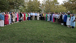 Başkan Kurnaz Mahalle Kadın Kolları Başkanlarıyla Buluştu