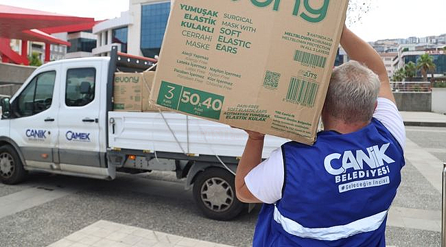 Canik Belediyesi'nden 100 Bin Maske Hibe