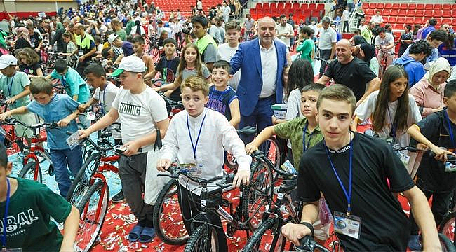 Güle Oynaya Camiye Gel Ödül Töreni'nde Sertaç Abi Sürprizi