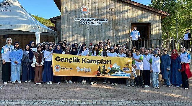 Petek Genç Kamp ve Gezi Programı Yoğun Katılımla Sürüyor